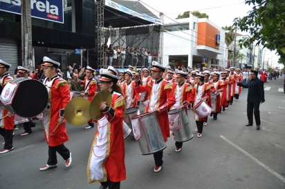 Imagem da notícia 'Desfile comemorativo aos 188 anos da cidade'