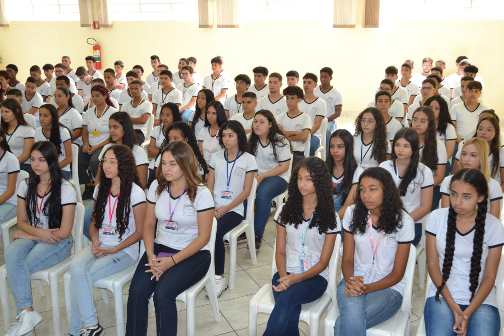 Imagem da notícia 'Guarda Mirim celebra Formatura do Curso Preparatório CP48'