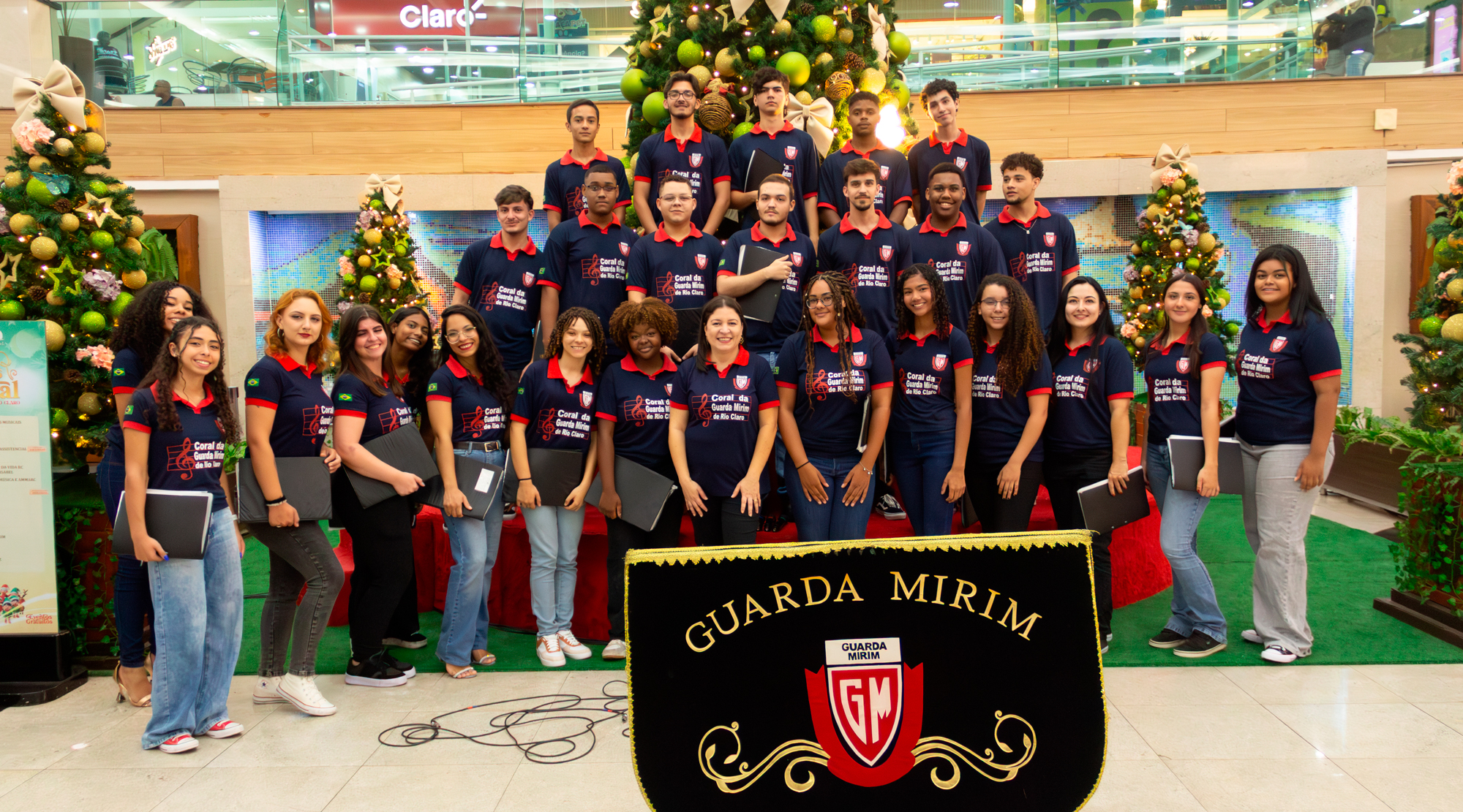 Imagem da notícia 'Coral da Guarda Mirim apresenta repertório natalino no Shopping Rio Claro'