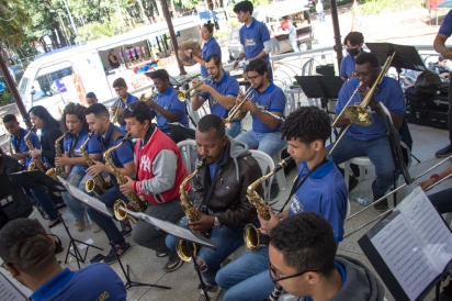 Imagem da notícia 'Banda da Guarda Mirim se apresentou no Festival de Food Truck'