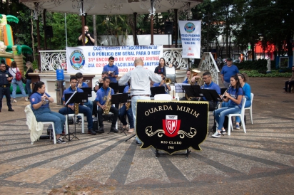 Imagem da notícia 'Banda Musical da Guarda Mirim de Rio Claro encanta o público no Domingo Retrô'