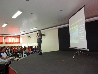 Imagem da notícia 'Palestra sobre a carreira militar'