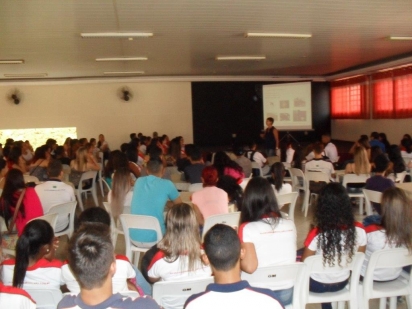 Imagem da notícia 'Palestras de prevenção contra Dengue, Chikungunya e Zika Vírus na Guarda Mirim'