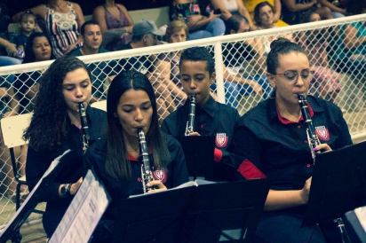 Imagem da notícia 'Banda se apresenta em formatura do Ensino Fundamental I'