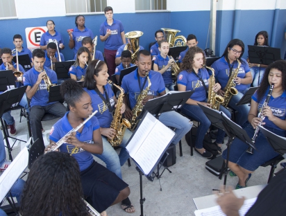 Imagem da notícia 'Banda Musical se apresenta na inauguração da Unidade de Saúde da Família no bairro Santa Elisa.'